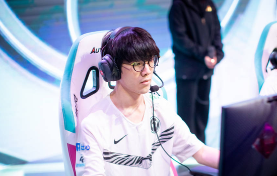 中国电竞产业半年报分析：主流化与海外扩展趋势显著