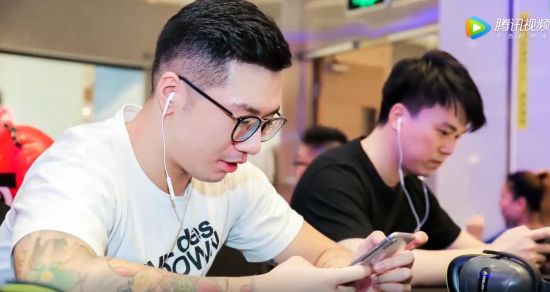 电竞比赛热潮来袭 见证游戏竞技的巅峰对决